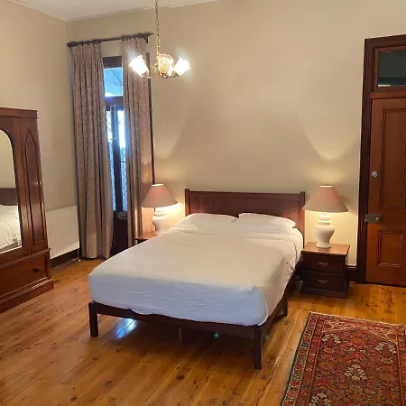 Yass Central Bed & Breakfast Exterior photo