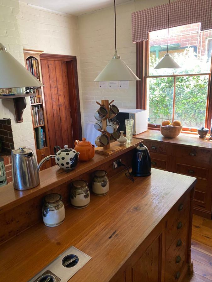 Yass Central Bed & Breakfast Bed & Breakfast